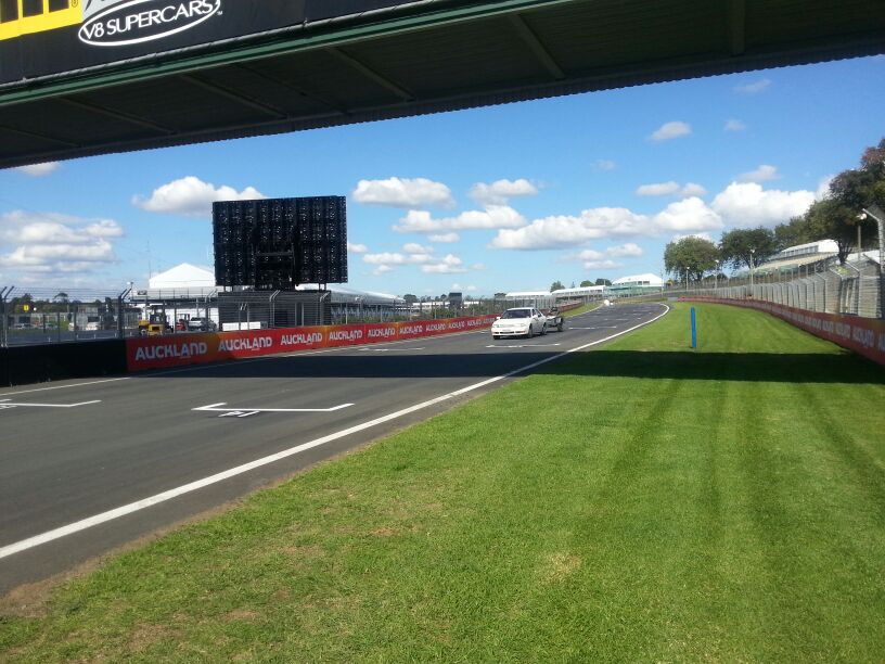 V8 Supercars circuit and main straight