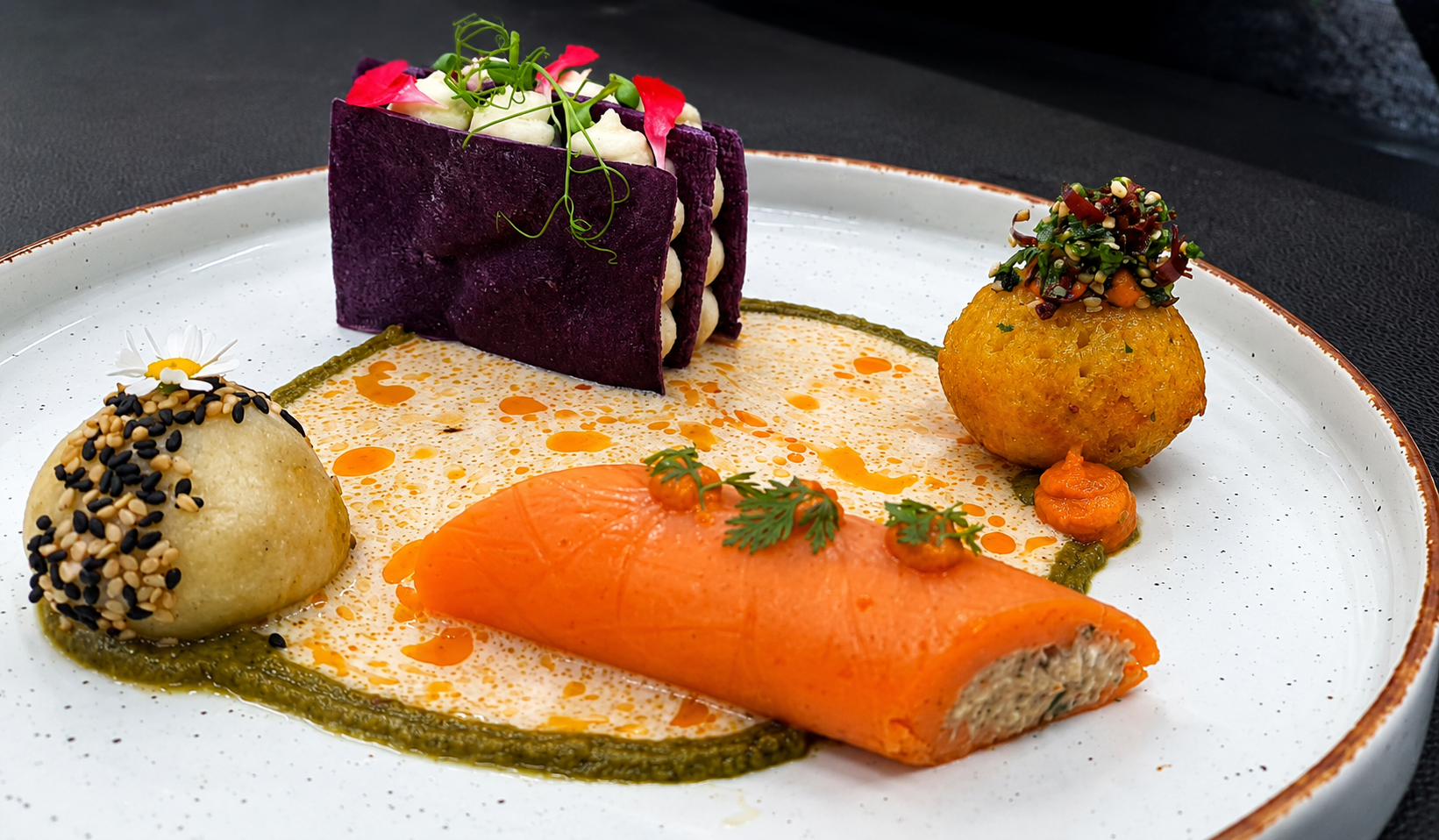 CONTEMPORARY PLATING