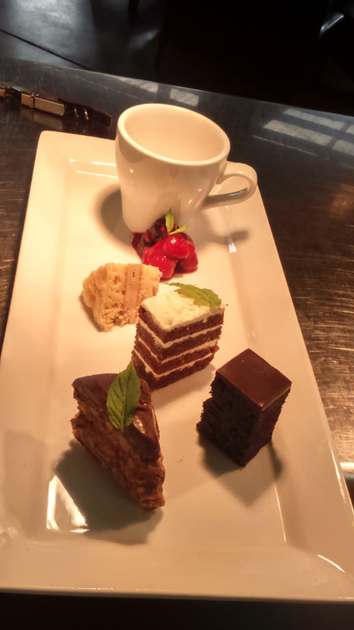 Petit fours · espresso